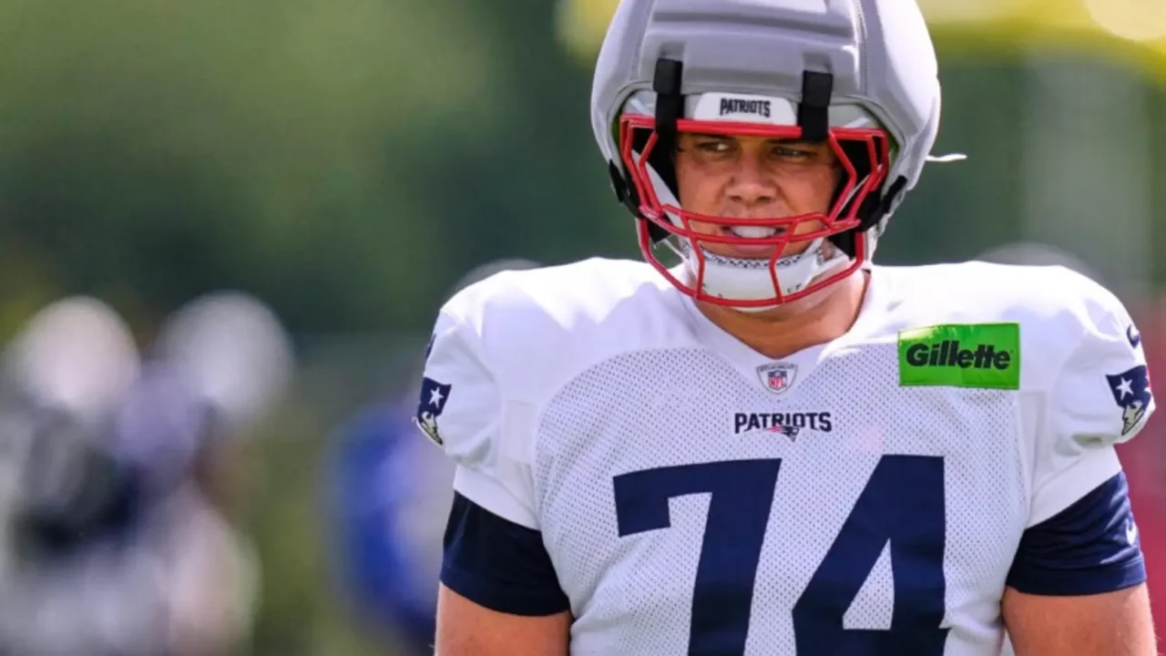 Caleb Lomu Isn’t Worried After Up-and-Down Patriots Training Camp - New England Patriots