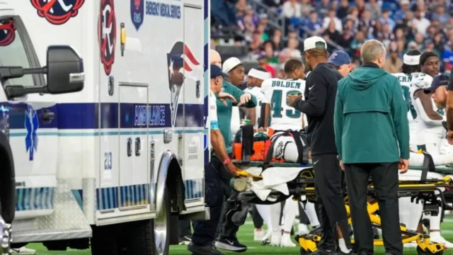 Ja'Quinden Jackson awake after scary on-field moment at Gillette Stadium - New England Patriots