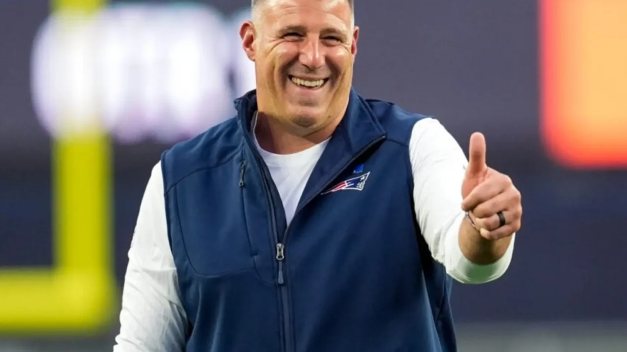 Mike Vrabel: Patriots cut to 53, Drake Maye rested, Christian Gonzalez talks stalled - New England Patriots