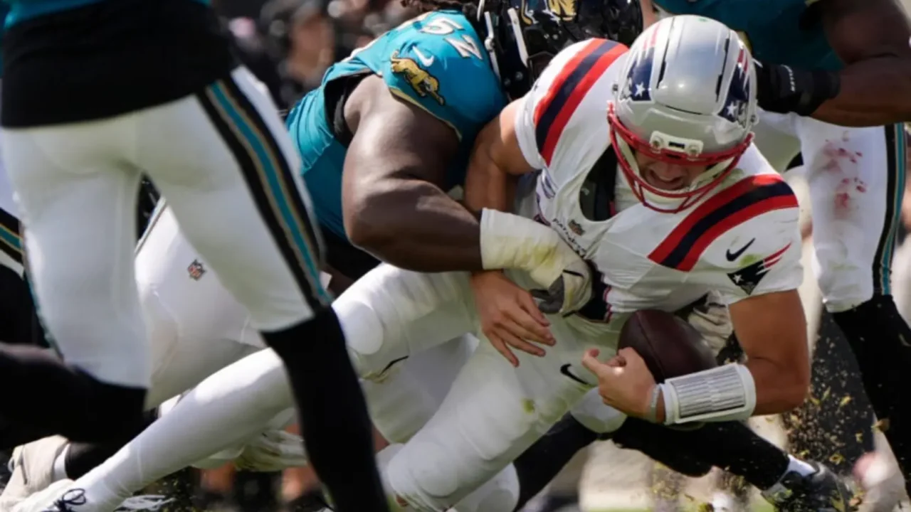 Drake Maye’s 3 turnovers doom Patriots in 35-6 loss at EverBank Stadium - New England Patriots