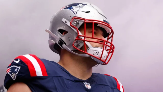 Garrett Bradbury traded to Bears &mdash; early penalties raise concerns - New England Patriots