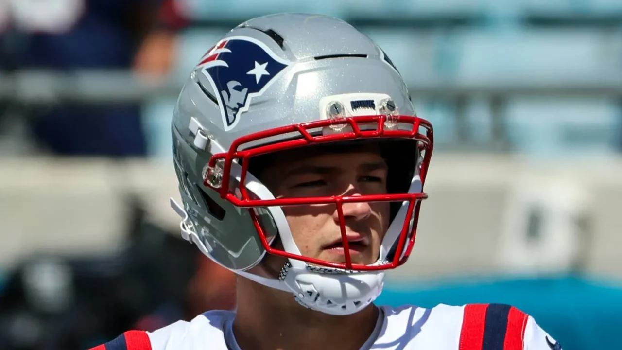 Patriots Week 4 News: Maye Shoulder Questions and A.J. Brown Update - New England Patriots