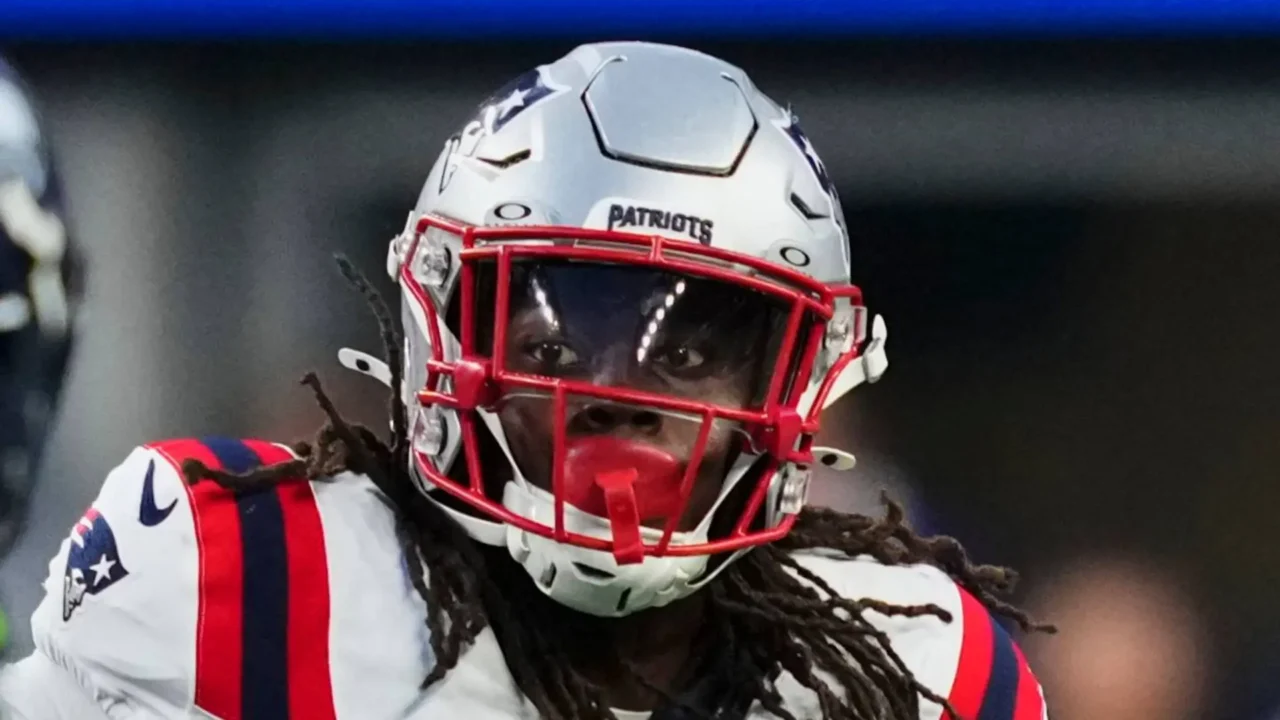 Rhamondre Stevenson carried Patriots’ offense in 13-10 loss - New England Patriots